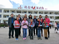 爱行千里,温世宽走访慰问云南贫困学生 爱行千里,温世宽走访慰问云南贫困学生