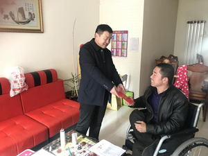 万融集团2019年春节 慰问贫困家庭 万融集团2019年春节 慰问贫困家庭